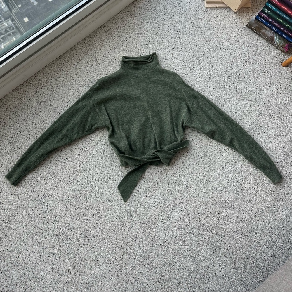 Wilfred Forest Green Turtleneck Sweater from Aritzia Women’s XS